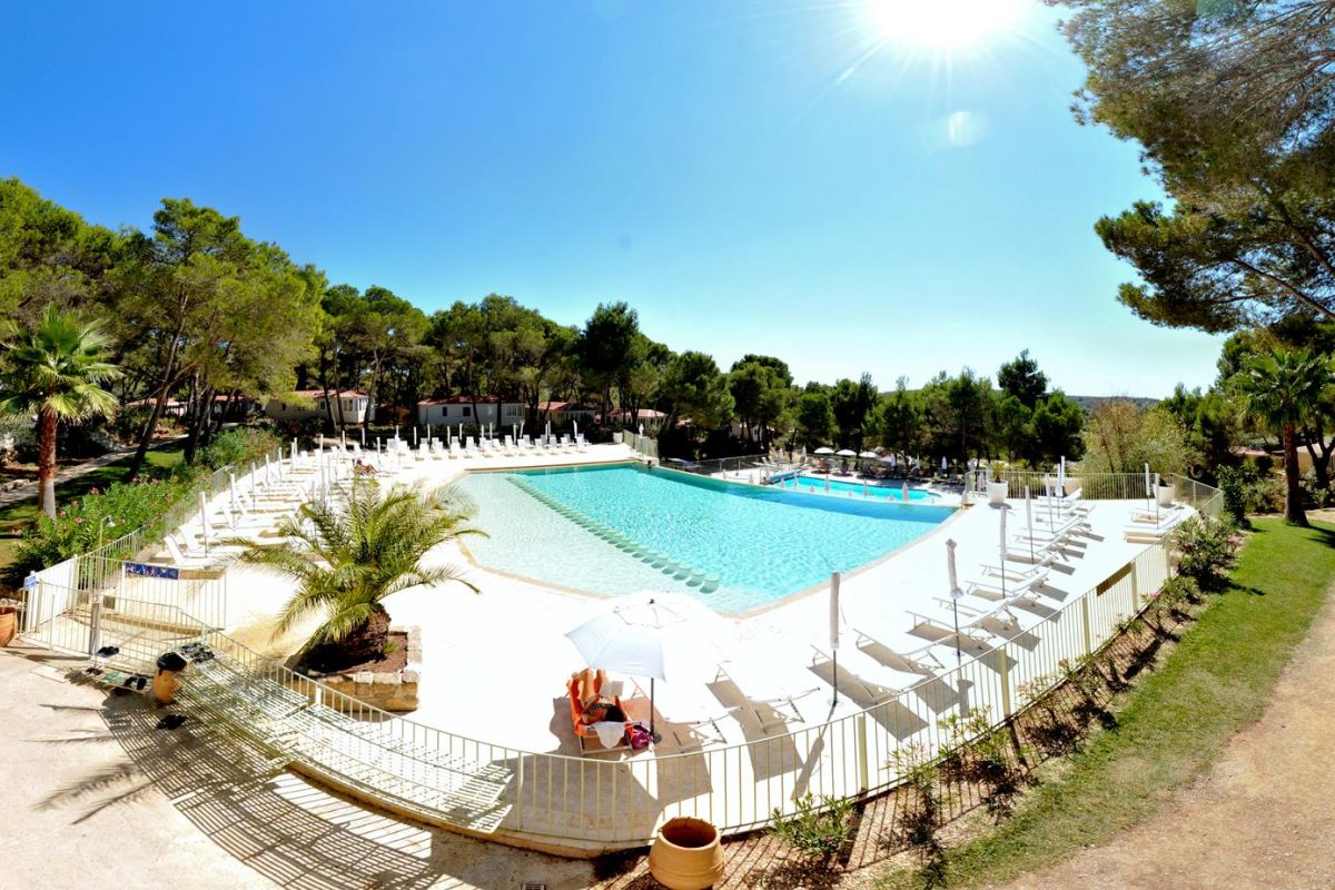 Camping La Pinède