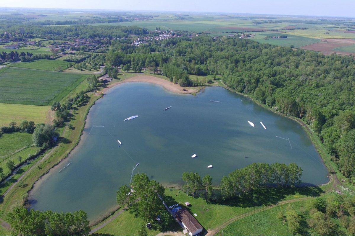 Camping Terres de France – Moncontour Active Park