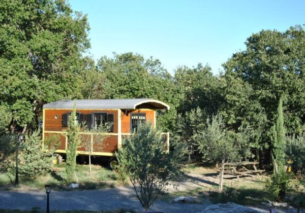 Camping Les Roulottes de Saint Cerice Prl