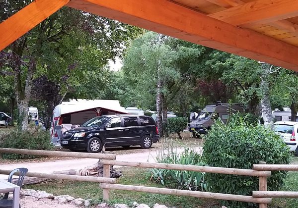Camping des Grottes