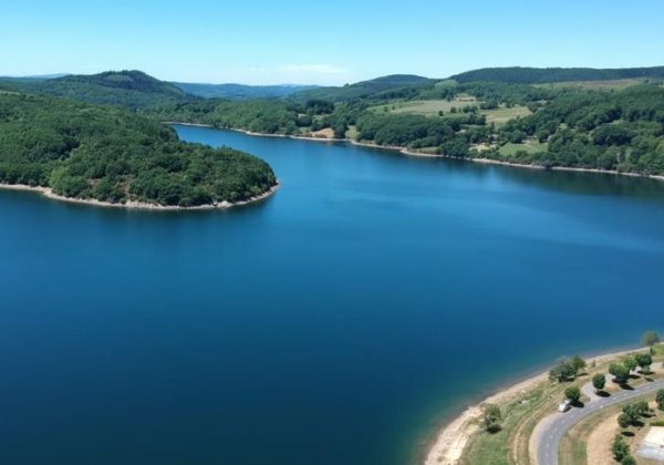 Camping Les Rives du Lac du Laouzas Prl