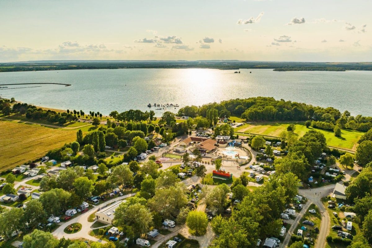 Camping Le Lac D’orient